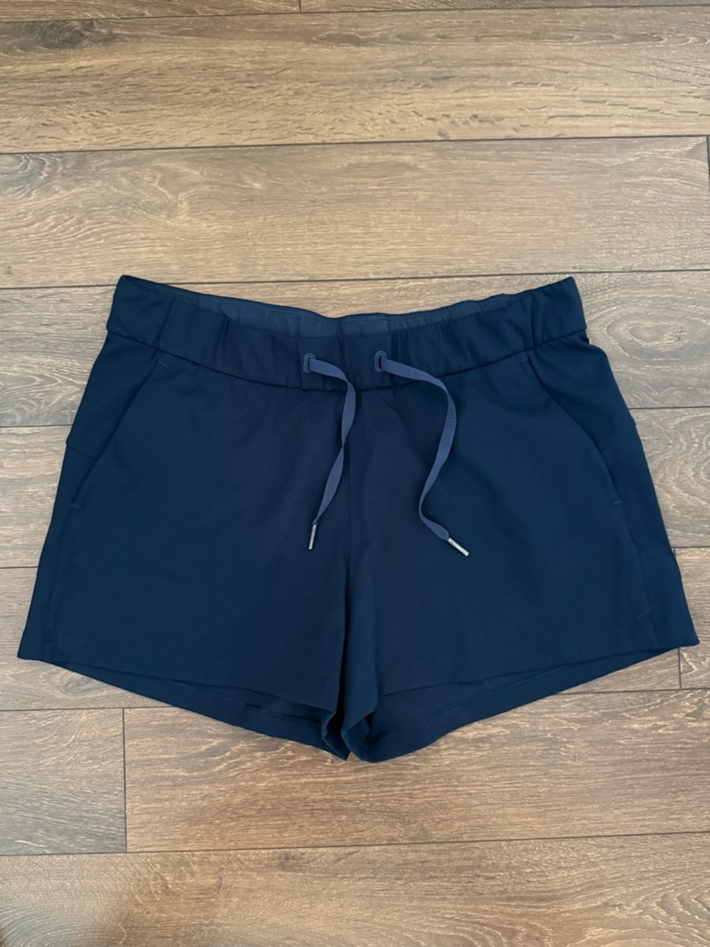 Lululemon on the fly luxtreme Shorts